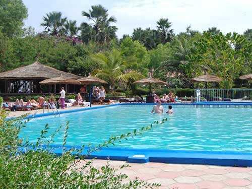 Holiday Beach Club Kololi Exterior foto